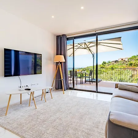 Casa Branca-b,beautiful Sea View Estreito Da Calheta