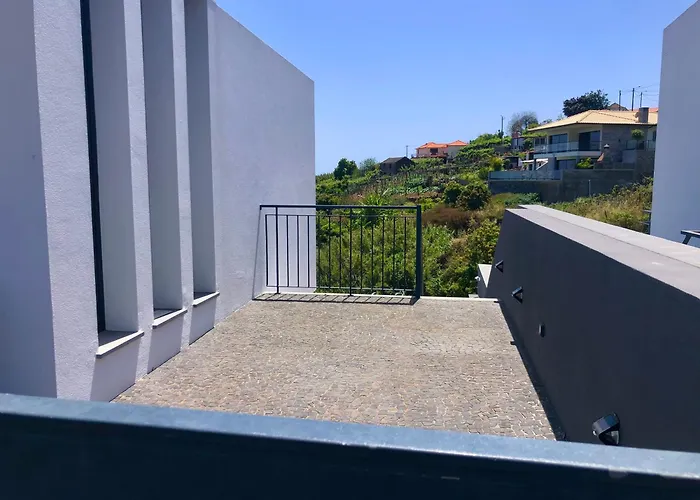 Casa Branca-b,beautiful Sea View Апартаменты Estreito Da Calheta