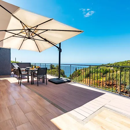 Casa Branca-b,beautiful Sea View Estreito Da Calheta