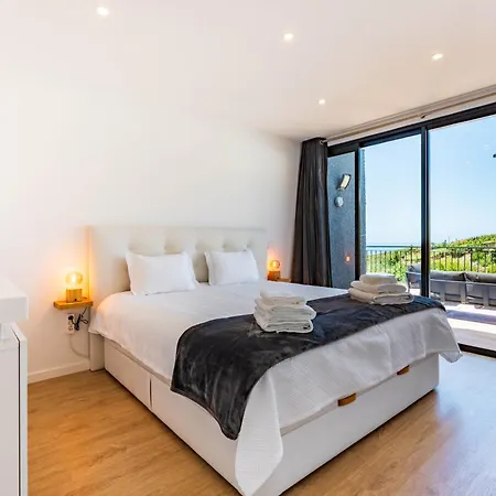 Casa Branca-b,beautiful Sea View Lägenhet Estreito Da Calheta